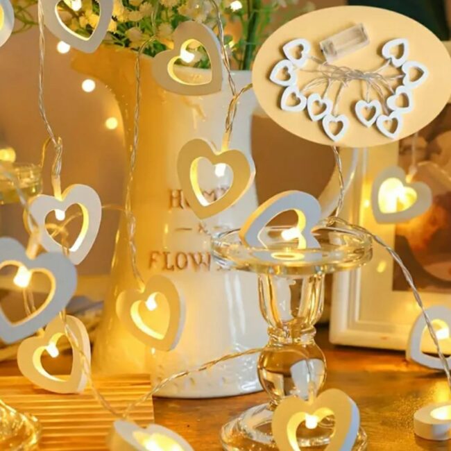 🌟 سلسلة أضواء LED على شكل قلوب